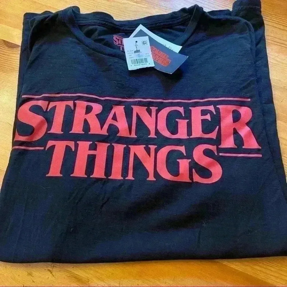 NWT Stranger Things T-shirt - Picture 8 of 8